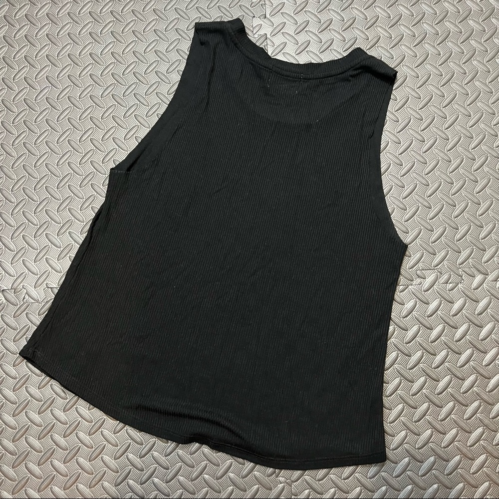 MADISON & BERKELEY | “Alright” tank top - Picture 6 of 7